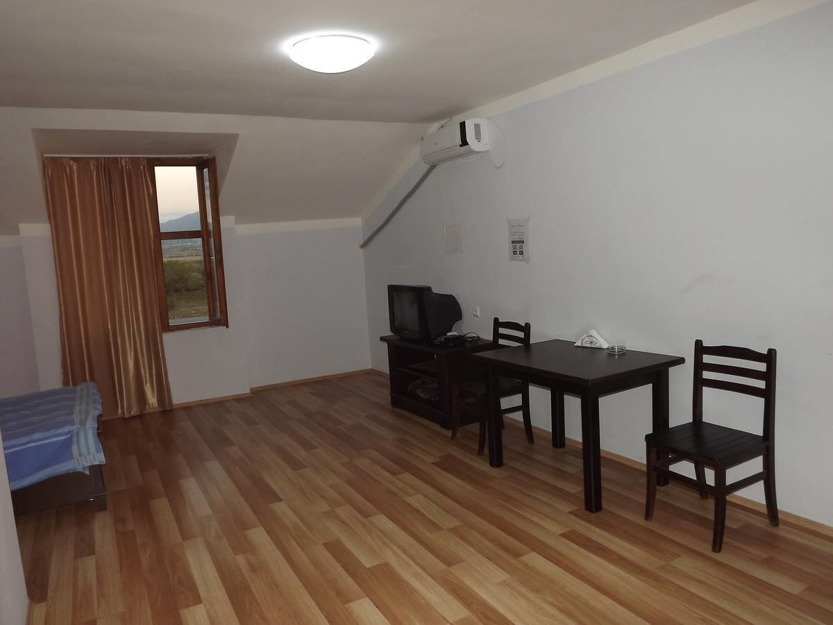 Hotel Emocia Natakhtari Exteriér fotografie